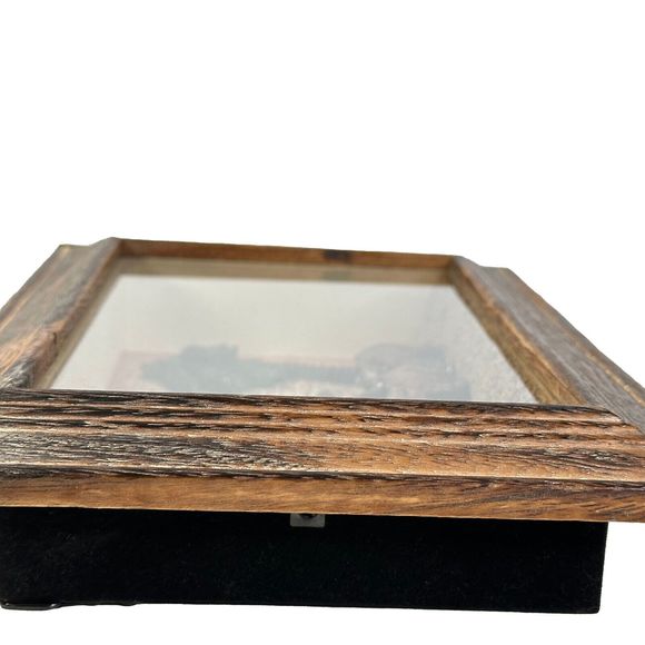 Elephants in 3D Shadow Box Wood Frame - Picture 4 of 8